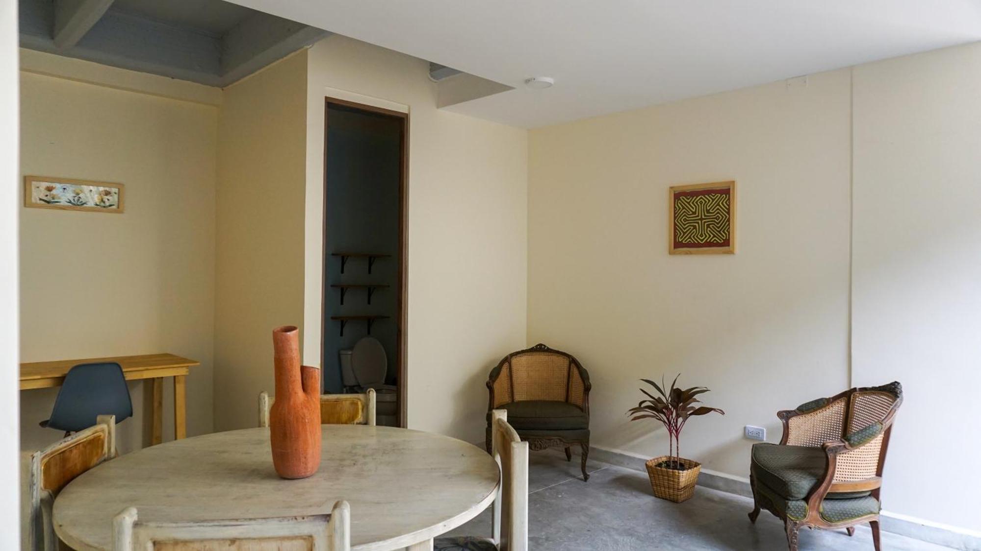 Selva House Bed & Breakfast Medellin Exterior photo